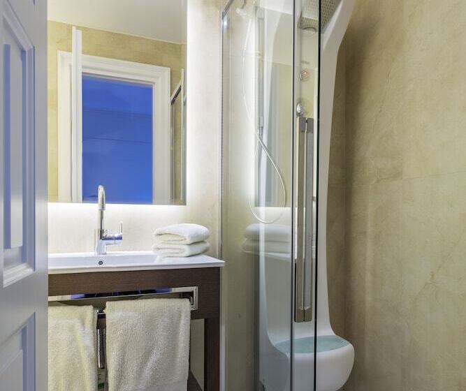 סוויטה דלוקס, 3 Sixty Hotel & Suites