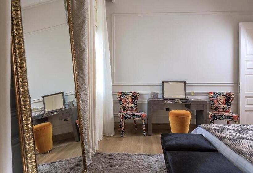 סוויטת ג'וניור דלוקס, 3 Sixty Hotel & Suites