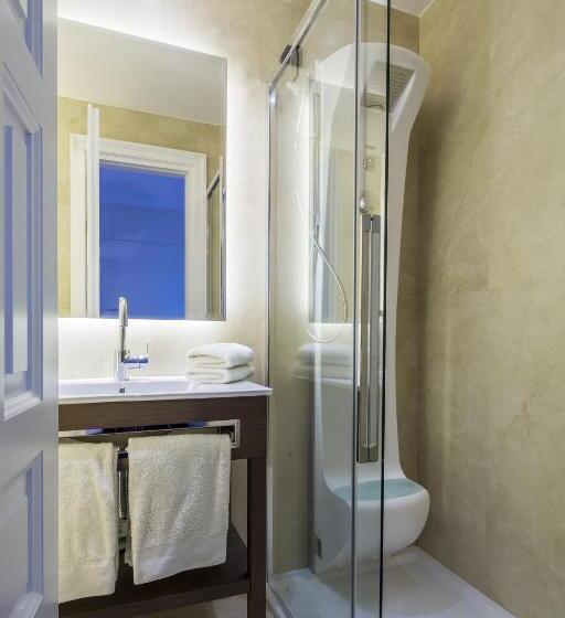 סוויטת ג'וניור דלוקס, 3 Sixty Hotel & Suites