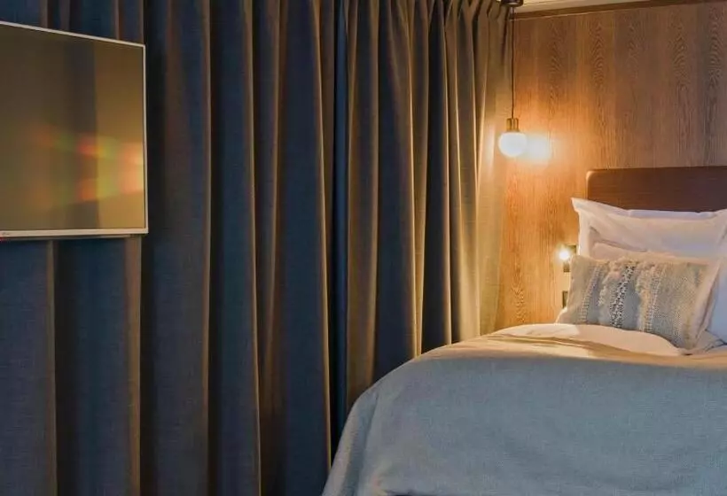 اتاق استاندارد یک نفره, Funken Lodge