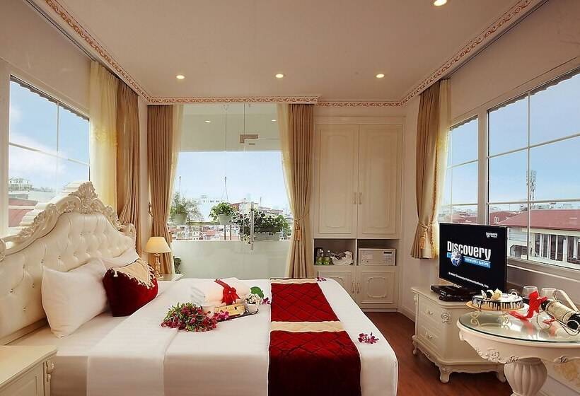 اتاق پرمیوم, Hanoi Hotel Royal