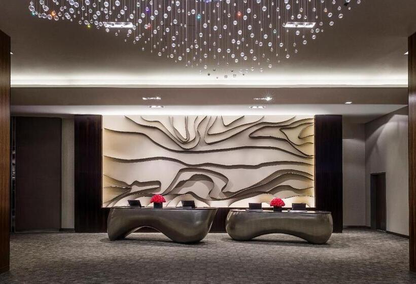 Club Szoba, Hyatt Regency Tysons Corner Center