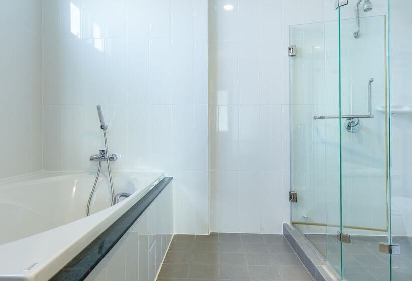 주니어 스위트, Kanchanaburi City Hotel   Sha Extra Plus