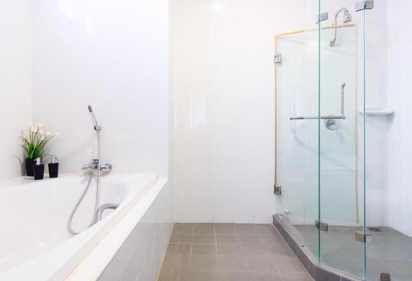 주니어 스위트, Kanchanaburi City Hotel   Sha Extra Plus