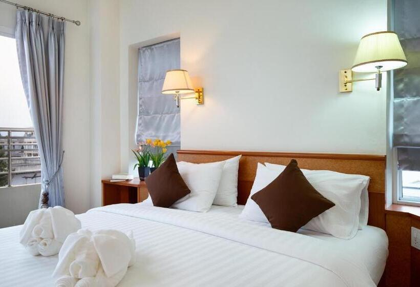 주니어 스위트, Kanchanaburi City Hotel   Sha Extra Plus