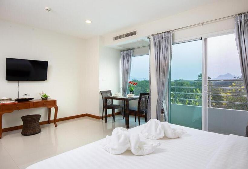 주니어 스위트, Kanchanaburi City Hotel   Sha Extra Plus