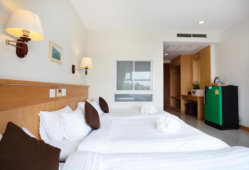 スタンダードトリプルルーム, Kanchanaburi City Hotel   Sha Extra Plus