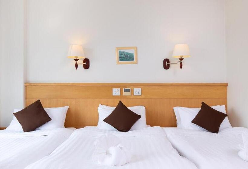 스탠다드 트리플 룸, Kanchanaburi City Hotel   Sha Extra Plus