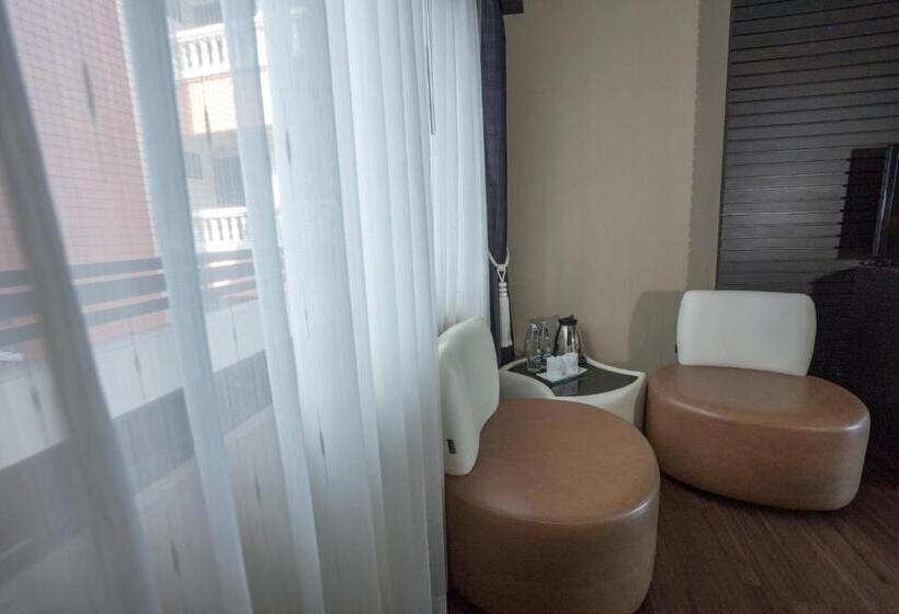 디럭스 룸, Kiss Gardenhome Chic