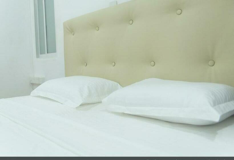 Номер Deluxe, Metro City