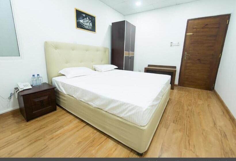 Номер Deluxe, Metro City