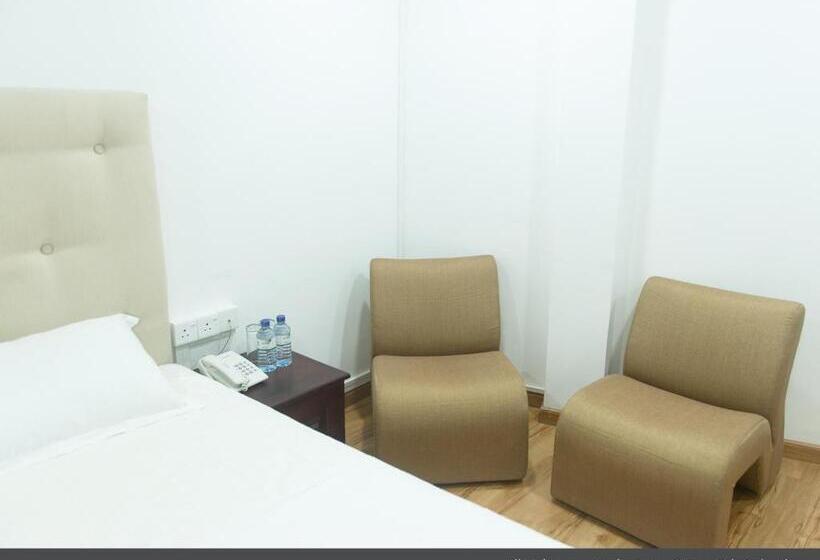 Номер Superior, Metro City