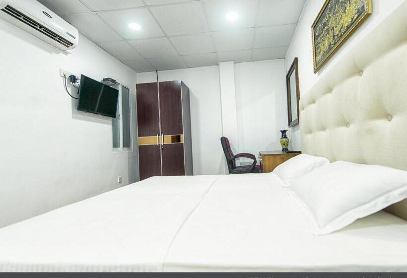 Номер Superior, Metro City