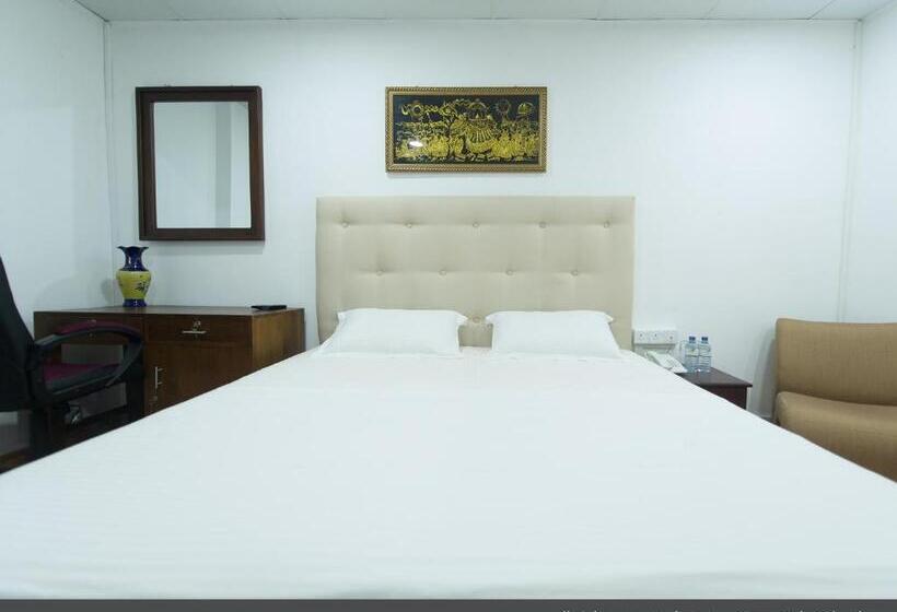 Номер Superior, Metro City