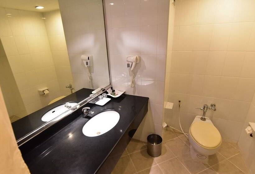 디럭스 룸, New Season