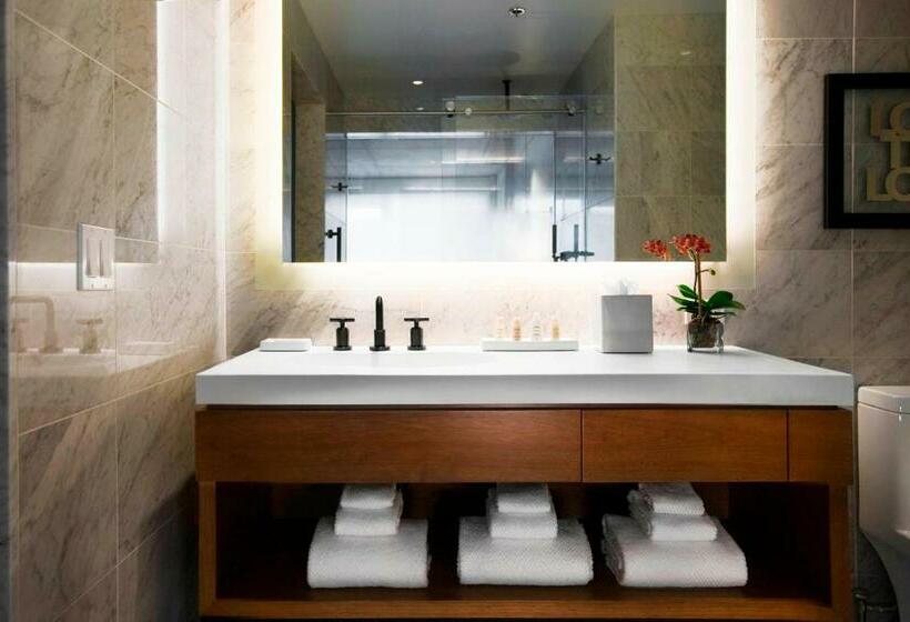 带大床的标准间, Renaissance New York Midtown