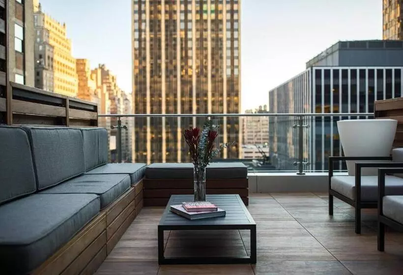 Standard-huone King-vuode, Renaissance New York Midtown