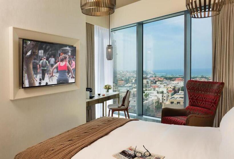 Executive Room, Rothschild 22