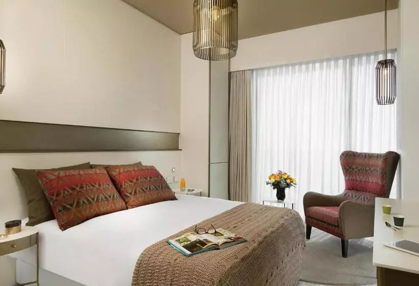 Deluxe Room with Views
