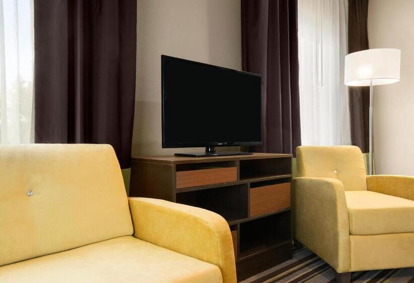 标准间, Super 8 By Wyndham Hershey Chocolate Avenue