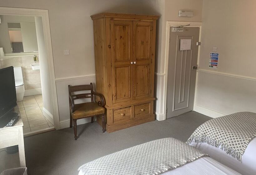 חדר סטנדרט, The Admiral Hornblower