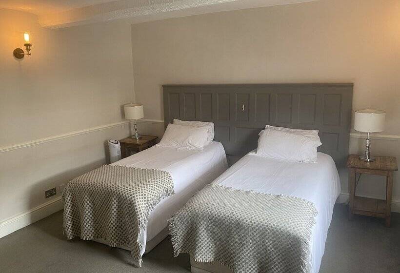 חדר סטנדרט, The Admiral Hornblower