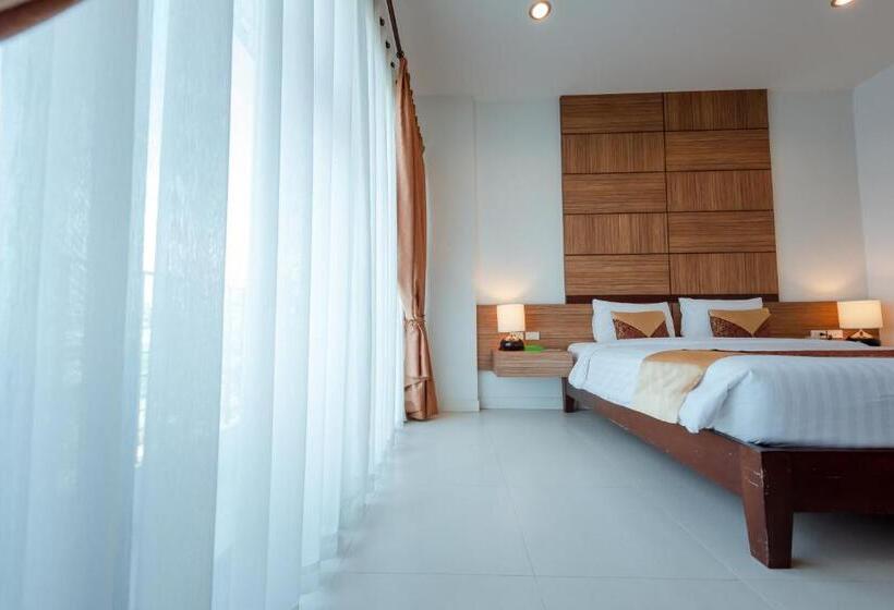 高级大房间, The Pannarai