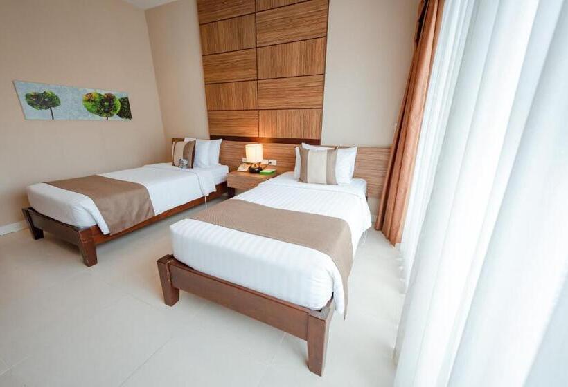 高级大房间, The Pannarai