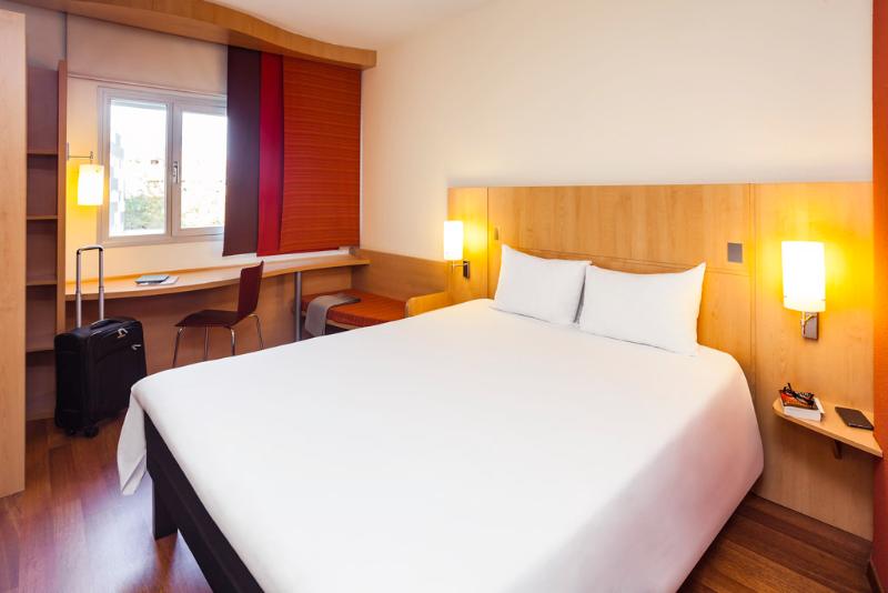 豪华房间, The Pannarai