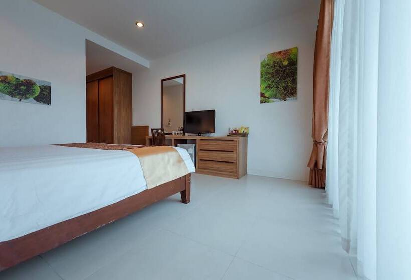 高级大房间, The Pannarai