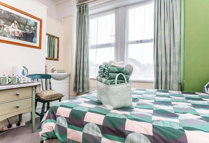 浴室共有スタンダード4人用ルーム, The Ravensbourne