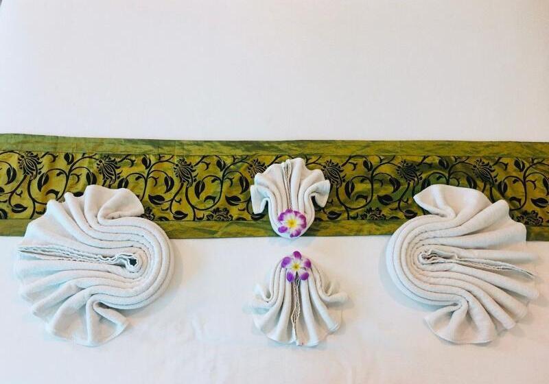 豪华房间, Tree Retro