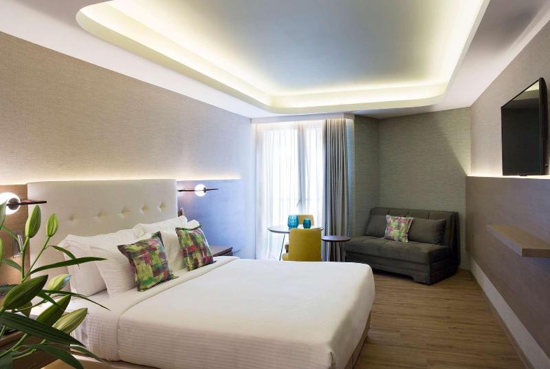 标准间, Tree Retro