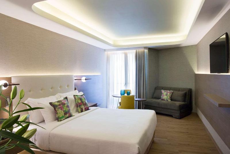 标准间, Tree Retro