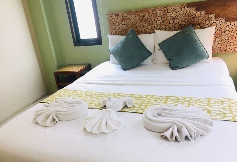 标准间, Tree Retro