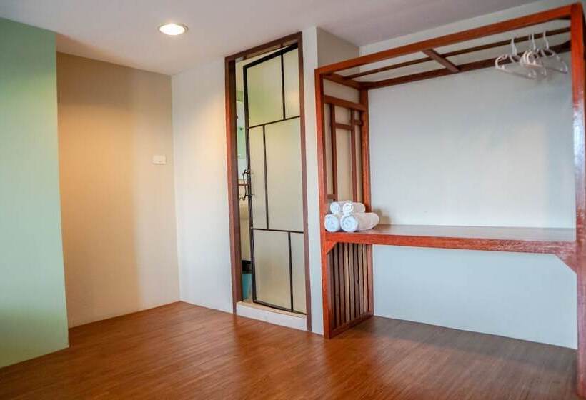 高级大房间, Tree Retro