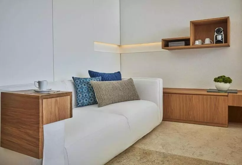 Standard Room King Size Bed