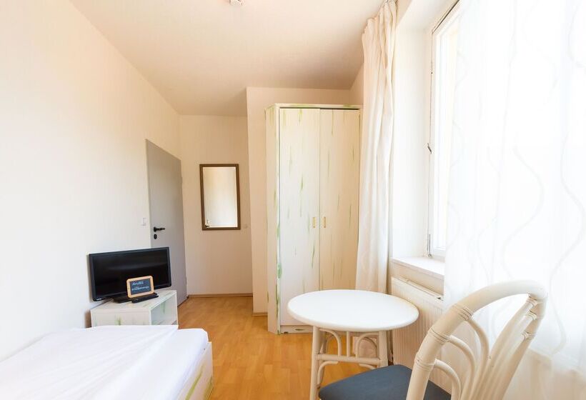 Номер Стандарт, Spreewaldschule @swarmhotels