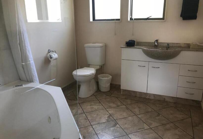 חדר סטודיו סטנדרד, Tudor Lodge Motel