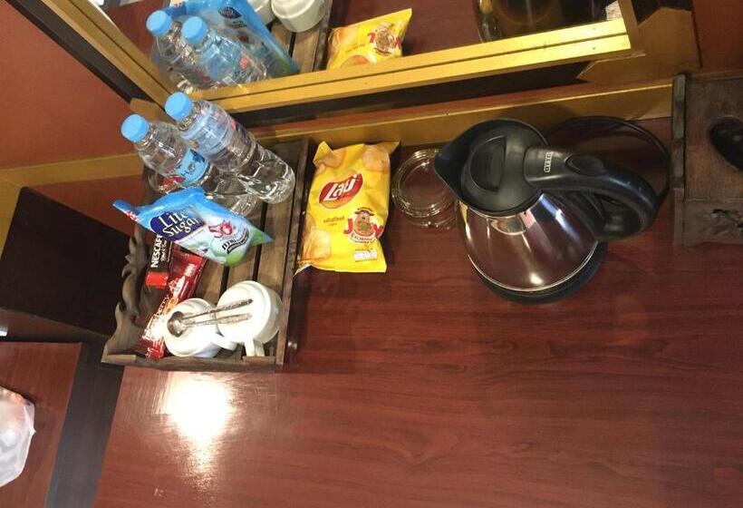 Deluxe Room, 99 Residence