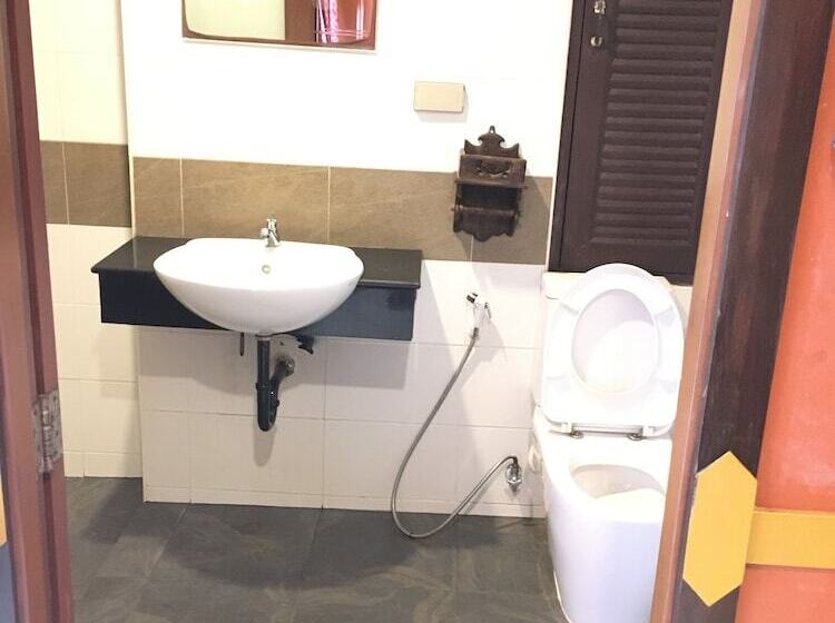 Standard Room, 99 Residence