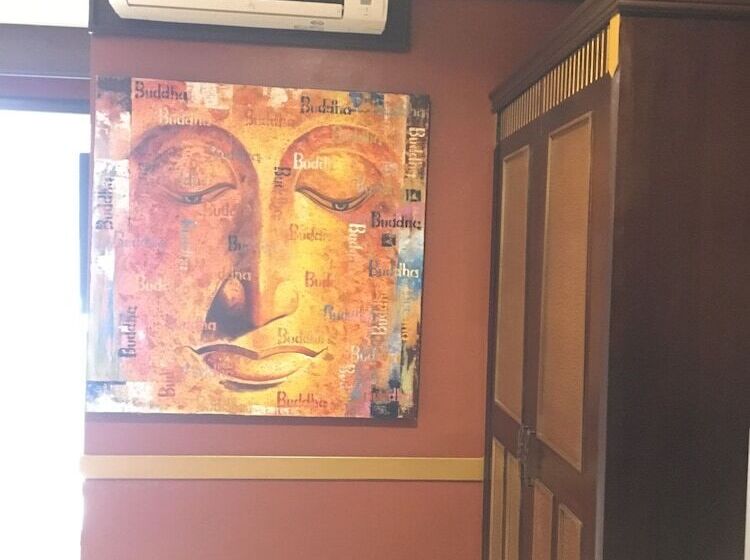 Standard Room, 99 Residence