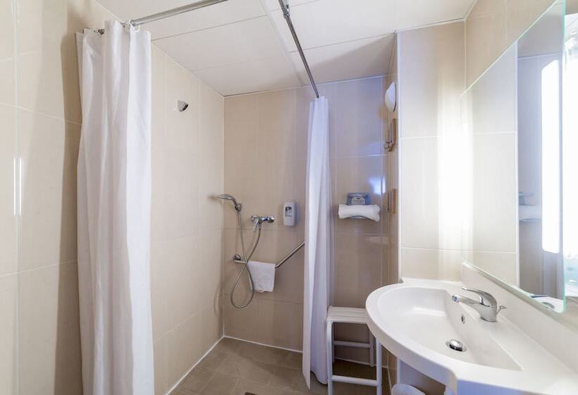 غرفة قياسية لذوى الاحتياجات الخاصة, B&b Hotel Chalon Sur Saone Sud