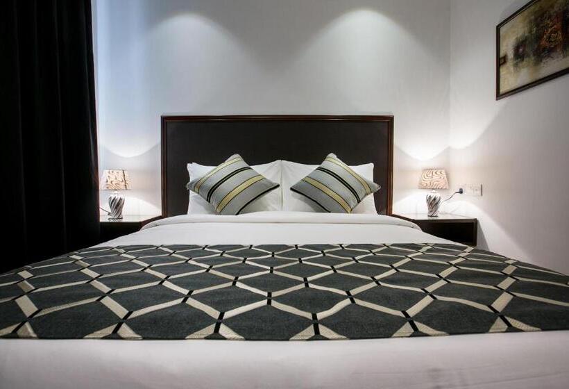 디럭스 룸, Belllo Hotel Jb Central