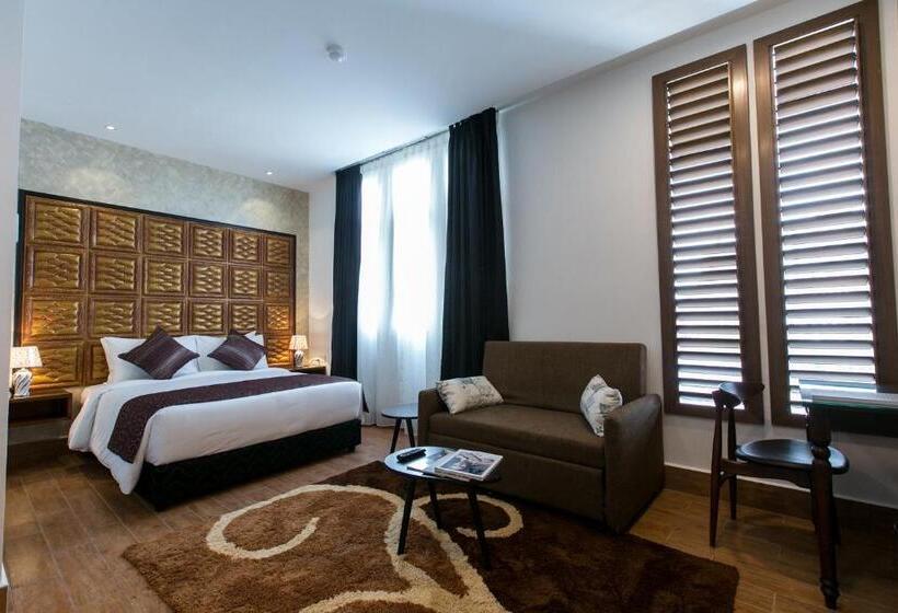 סוויטה, Belllo Hotel Jb Central