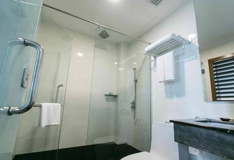 스위트, Belllo Hotel Jb Central