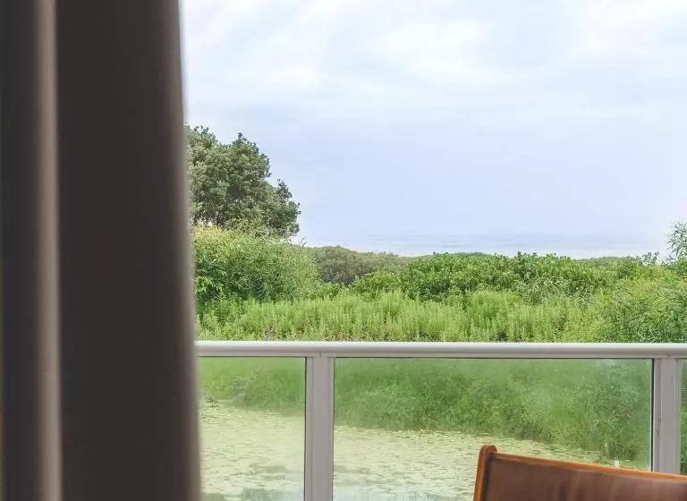 キングサイズベッドのスイートルーム, Caves Coastal Bar & Bungalows