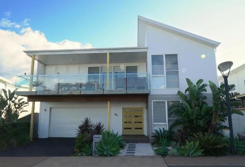 خانه 4 خوابه, Caves Coastal Bar & Bungalows