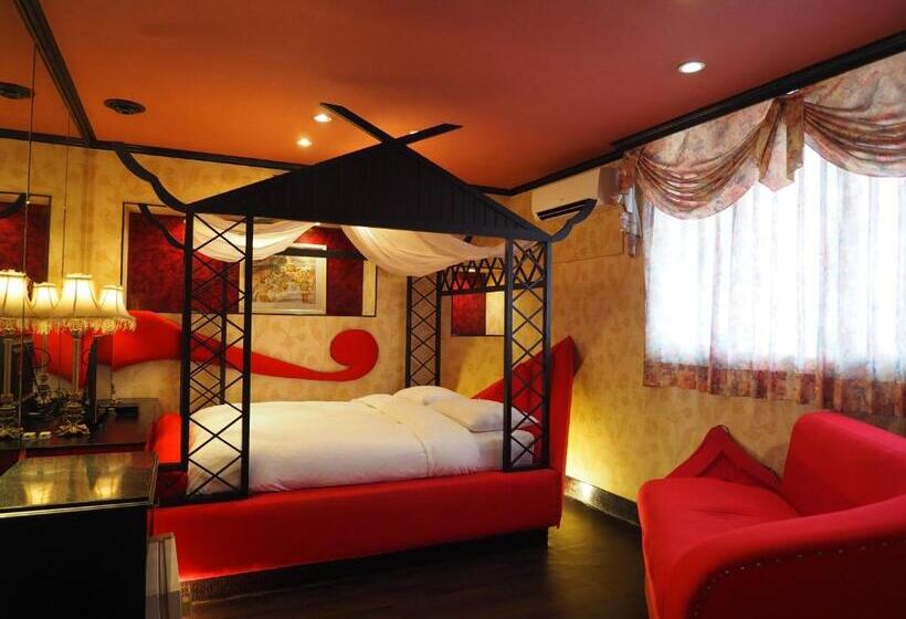 اتاق سوپریور, Daychen