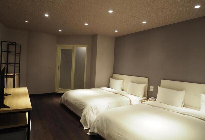 اتاق سوپریور چهار تخته, Daychen